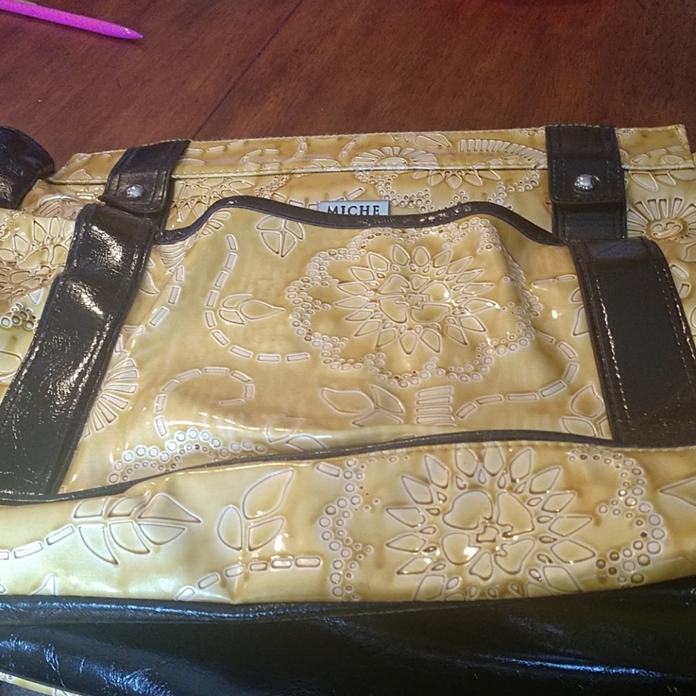 🌟2/$20 Miche shell